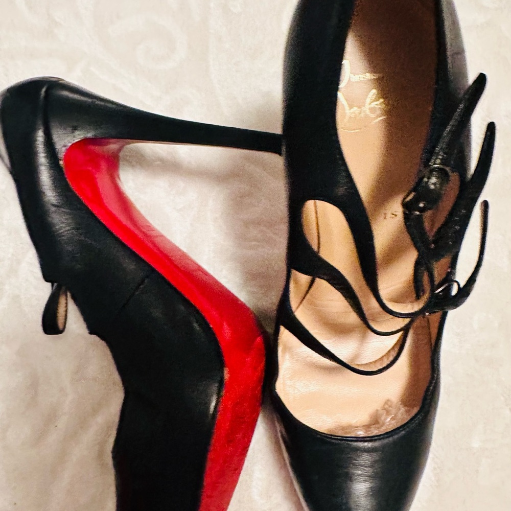 Chic Black and Red Women's Louboutin Heels - Picture 11 of 14